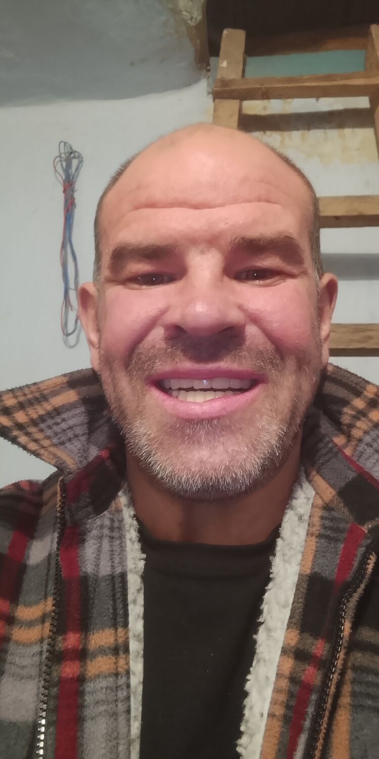  54159563  Vaseatka, 42 ,    