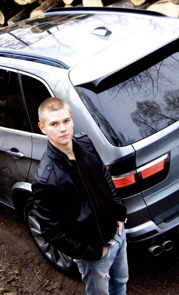  53841963  Alex, 26 ,    