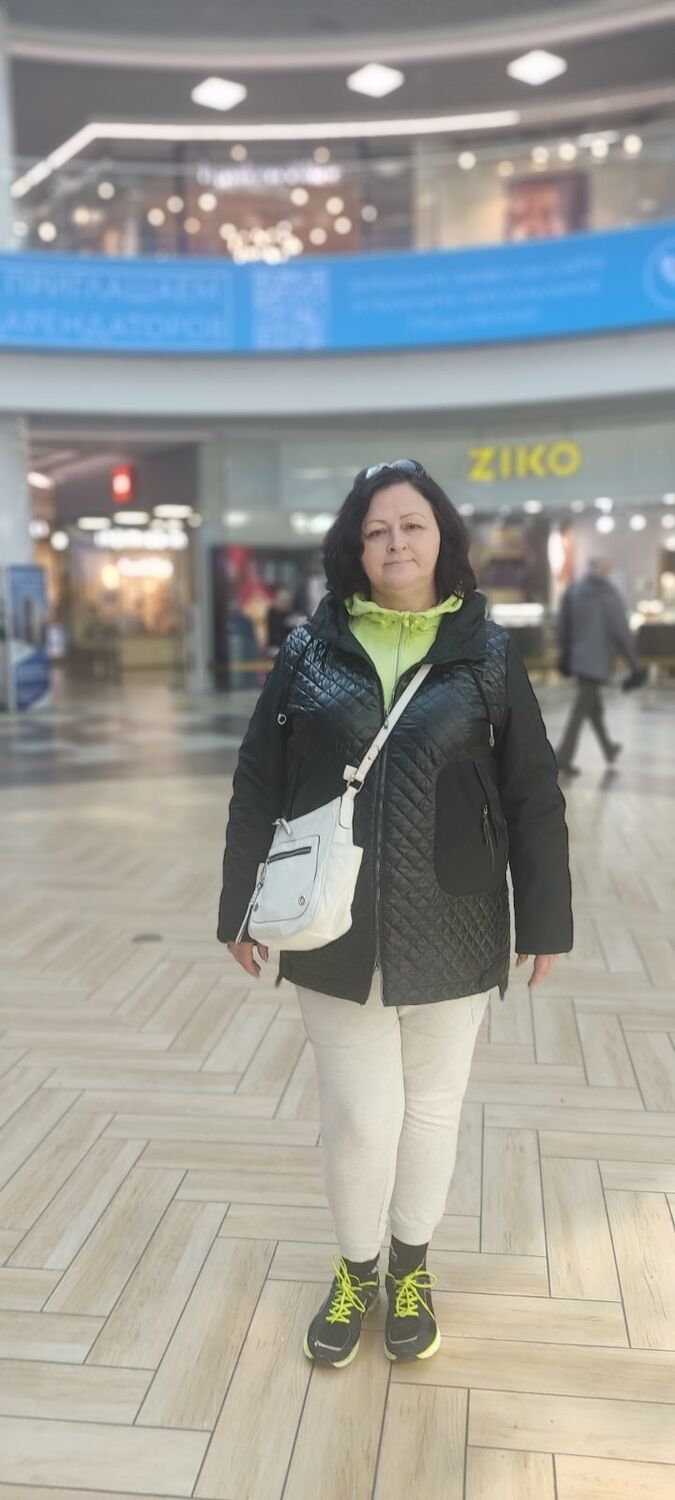  ,   Eva, 53 ,   ,   