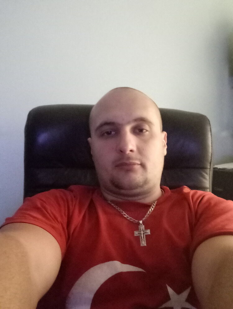  9476333  , 40 ,    