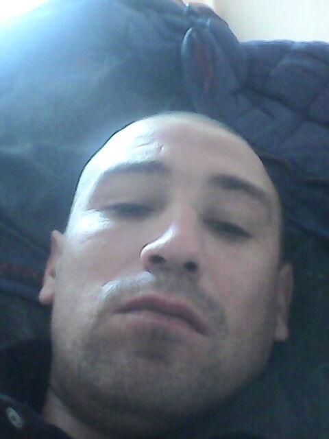  7696193  Radik, 41 ,    
