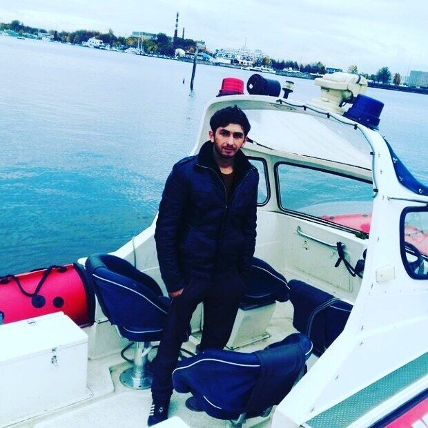  27827173  Hovo, 31 ,    -