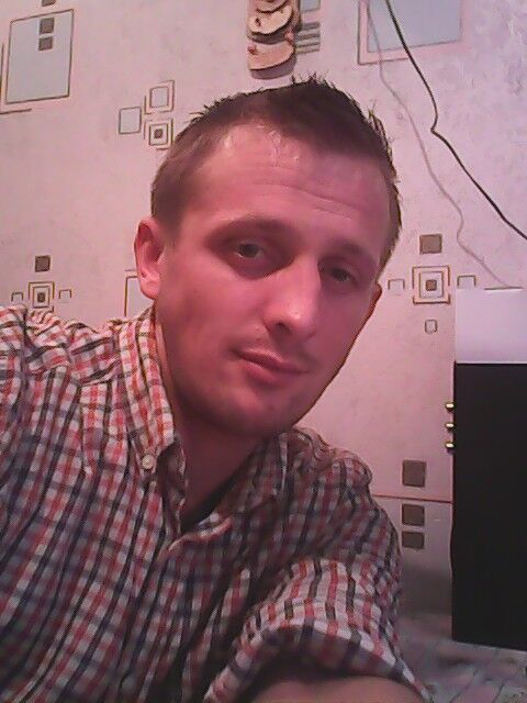  4548003  Ondri, 34 ,    