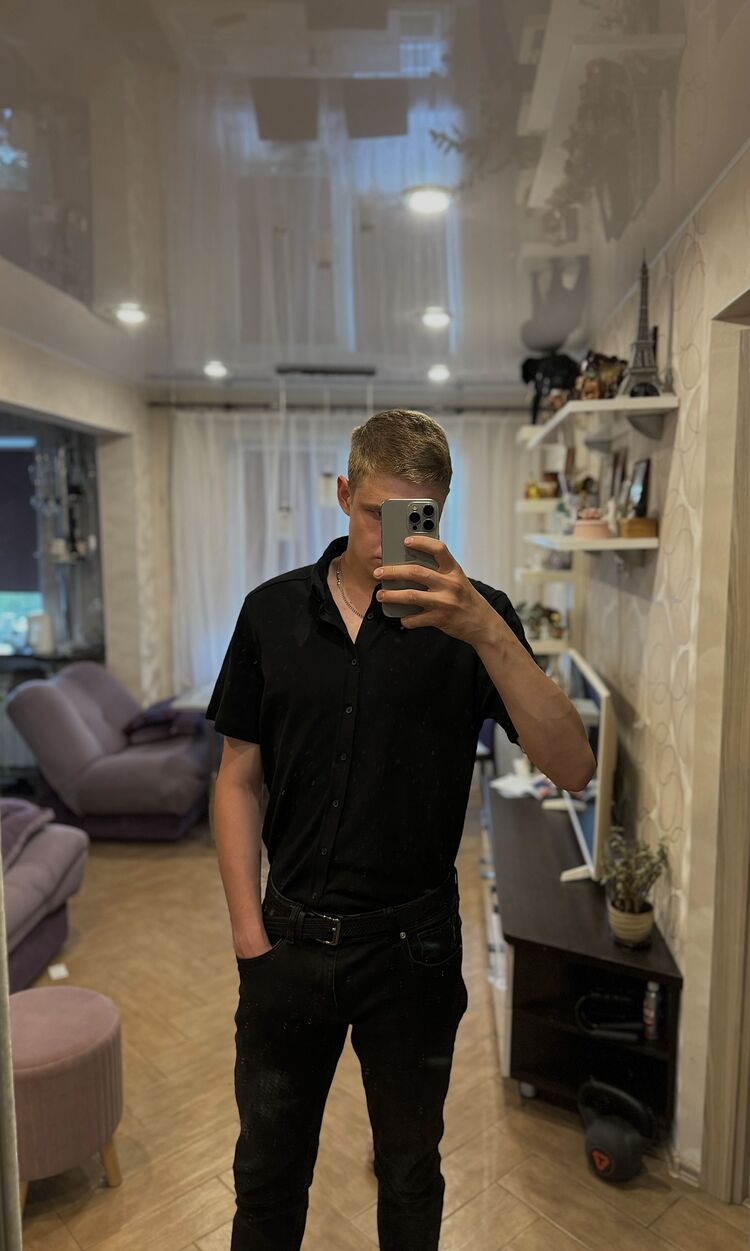  44405803  , 22 ,    