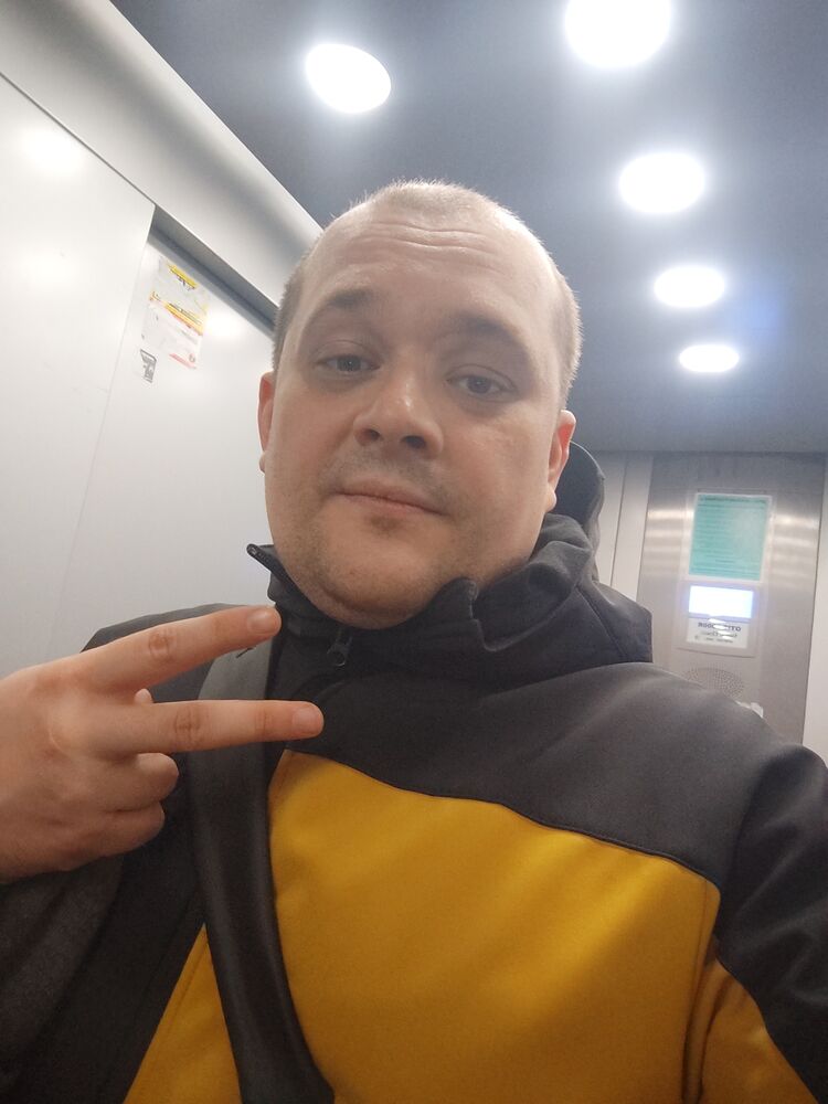  52058563  , 35 ,    