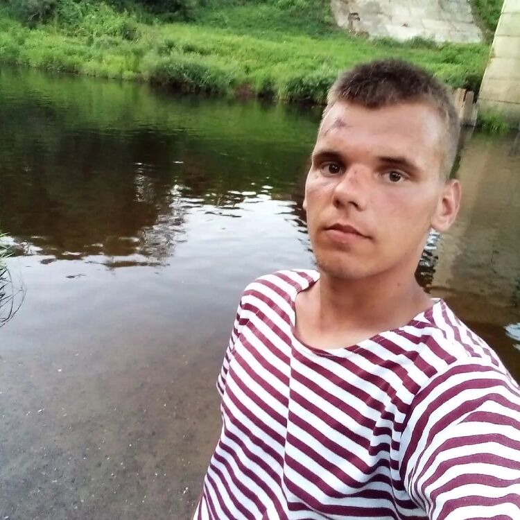  ,   Vladislav, 22 ,   ,   