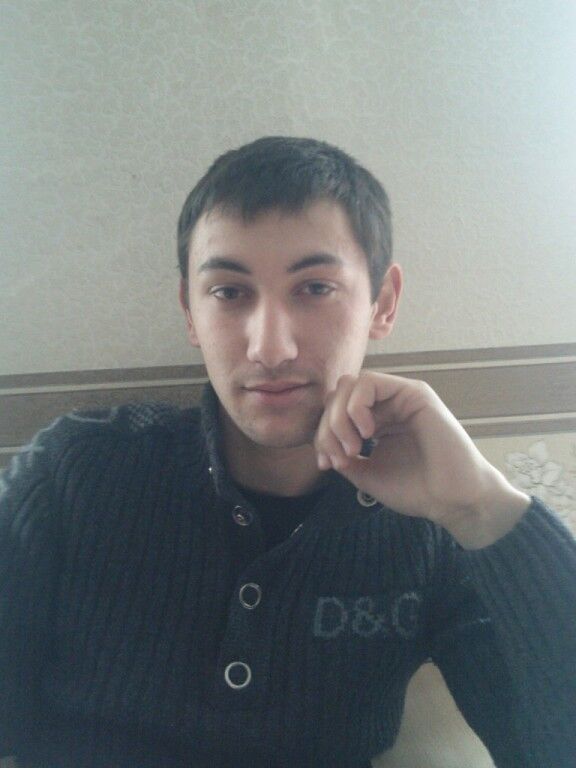  7929113  Kazik, 28 ,    