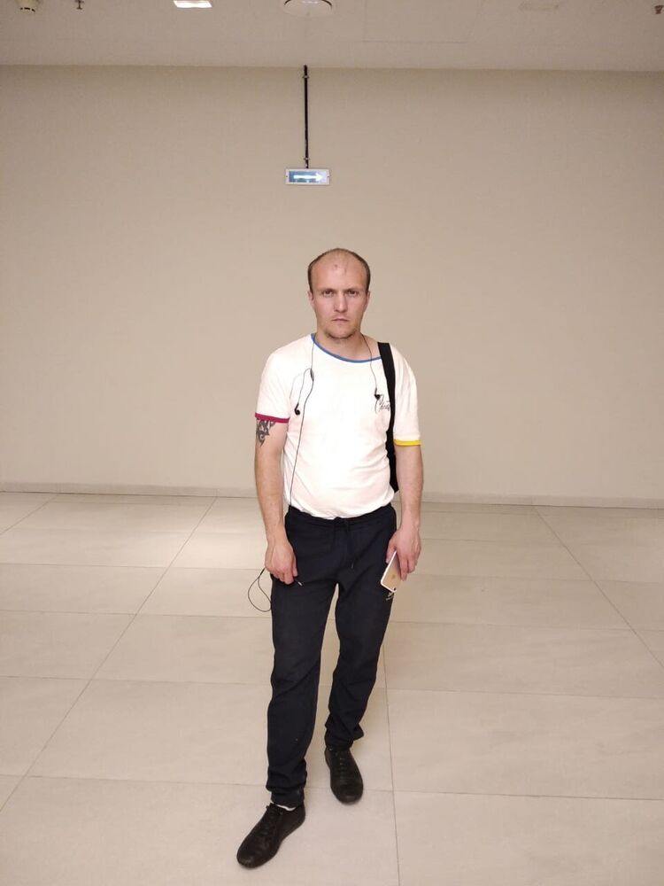  22605373  , 37 ,    