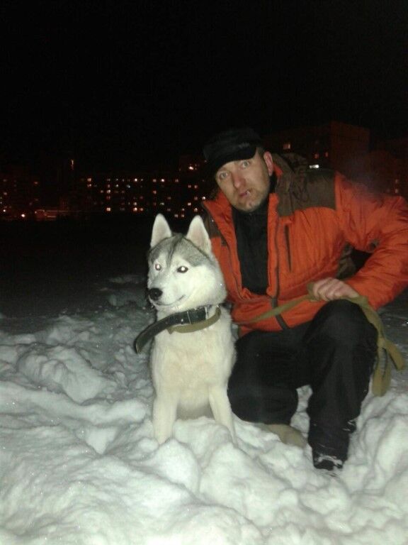  8242563  Andrei, 45 ,    