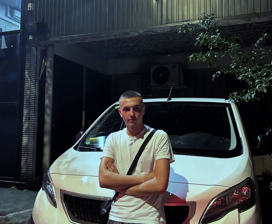  53044303  , 18 ,    Livry-Gargan