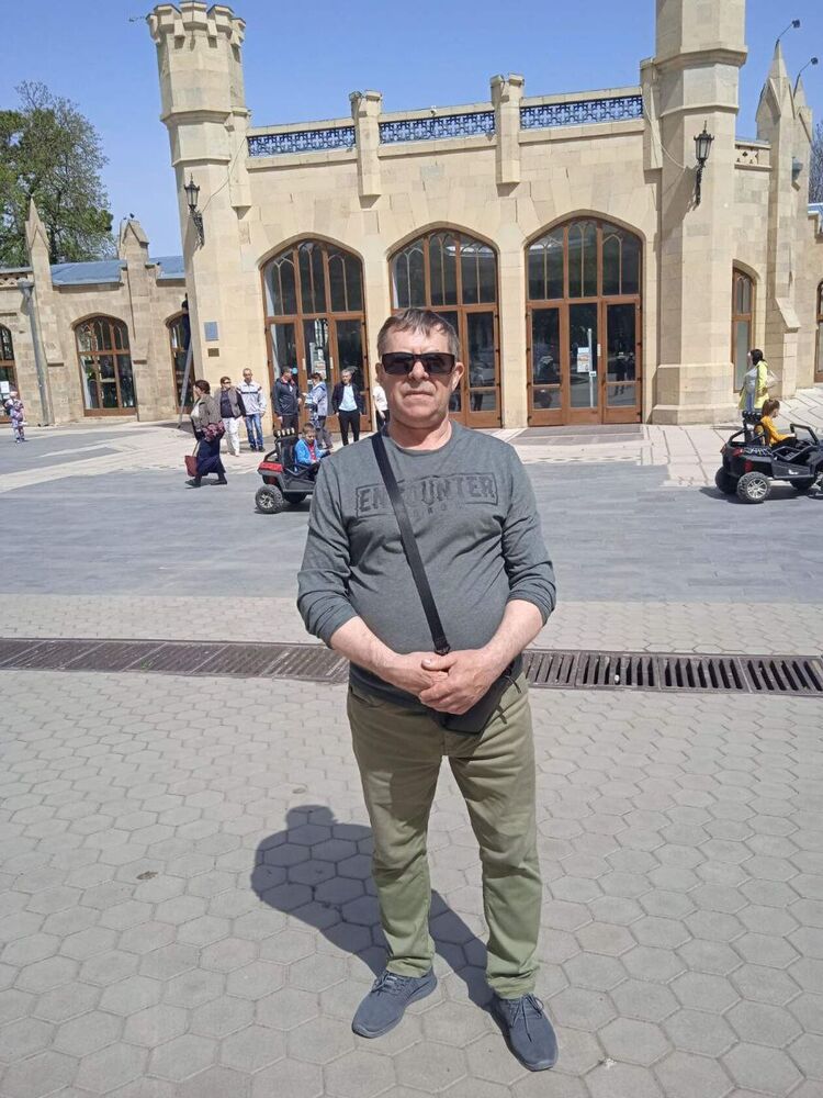  54386343  James philip, 55 ,    