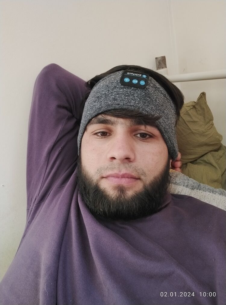  40307563  , 24 ,    