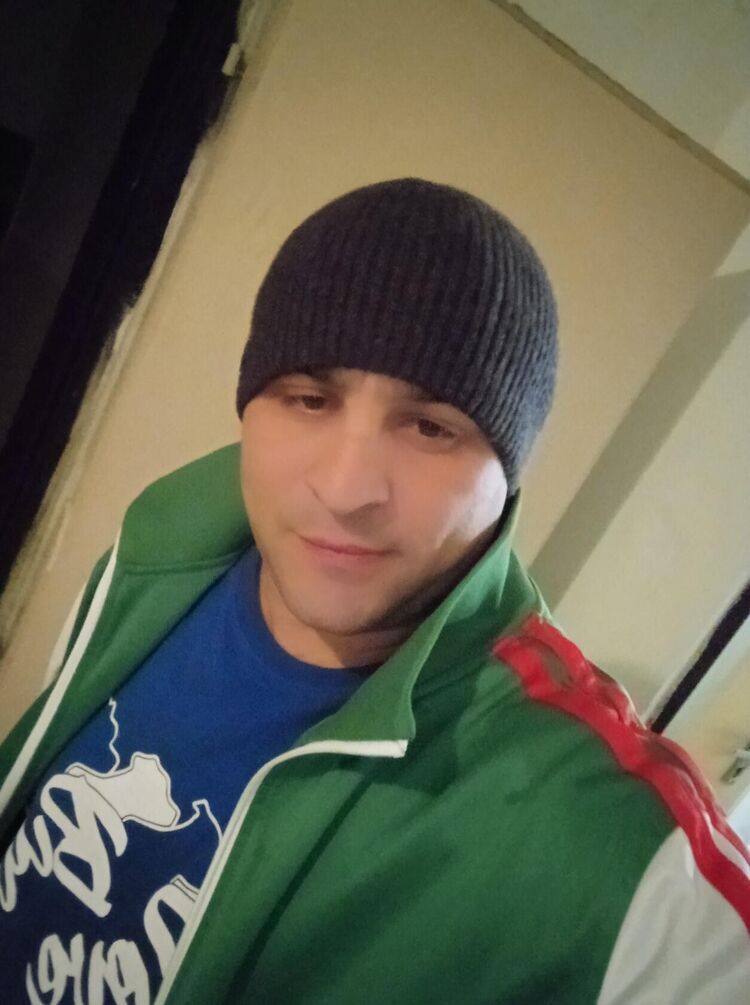  46633203  Alex, 36 ,    