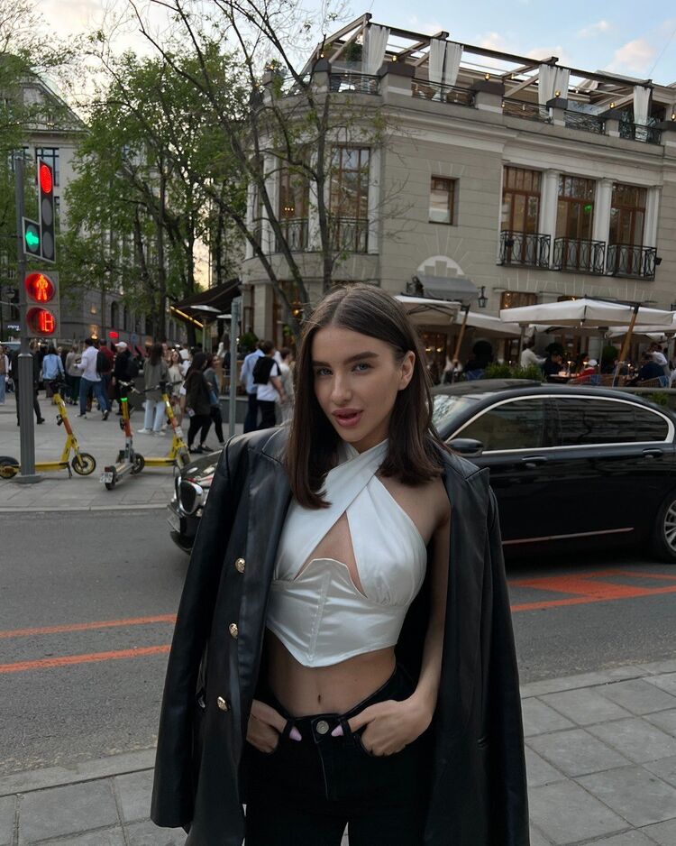  -,   , 30 ,     , c 