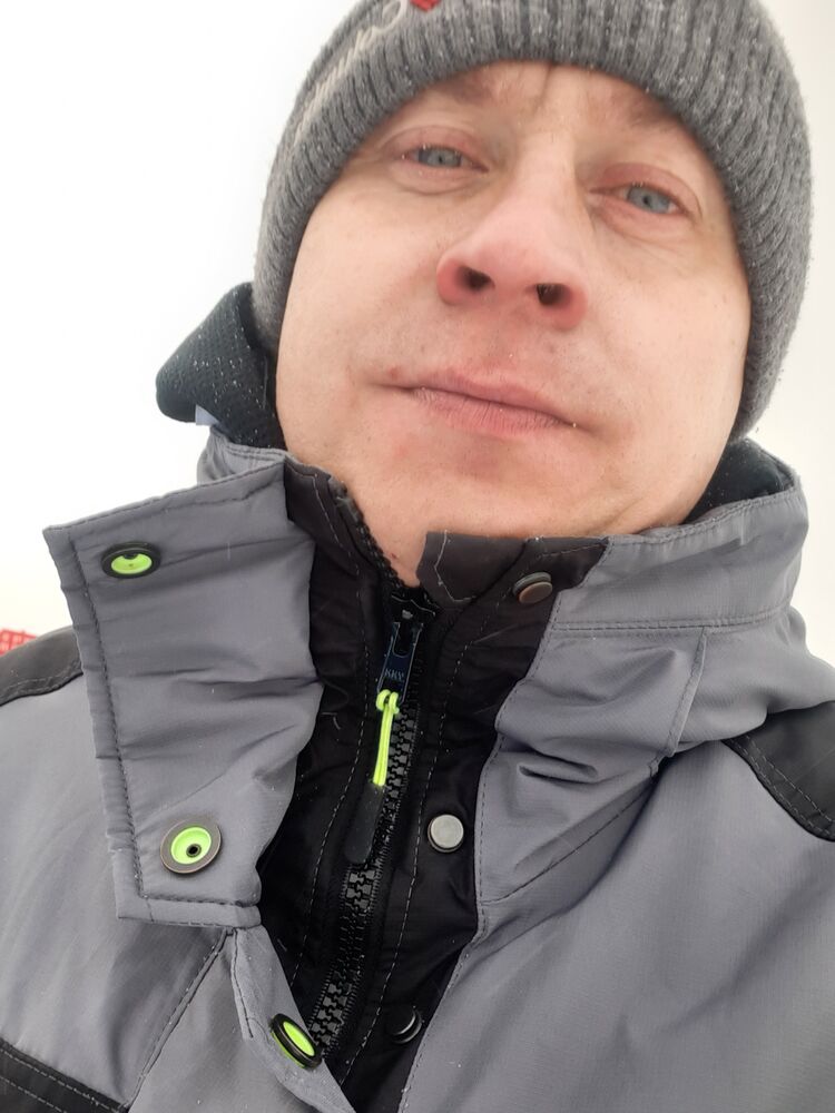  ,   Artem, 38 ,   ,   , c 