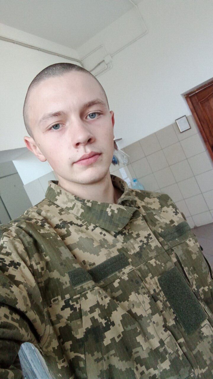  39744973  , 22 ,    
