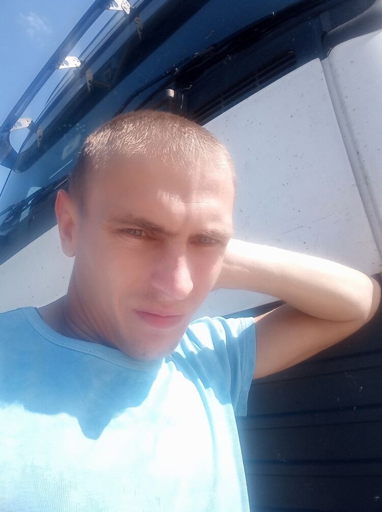  18236973  , 33 ,    