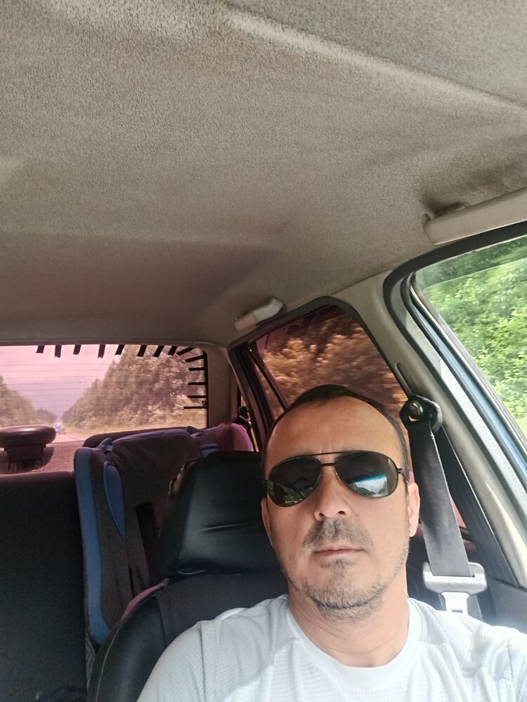  52821493  , 40 ,    