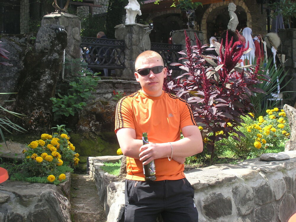  ,   Vova, 39 ,   