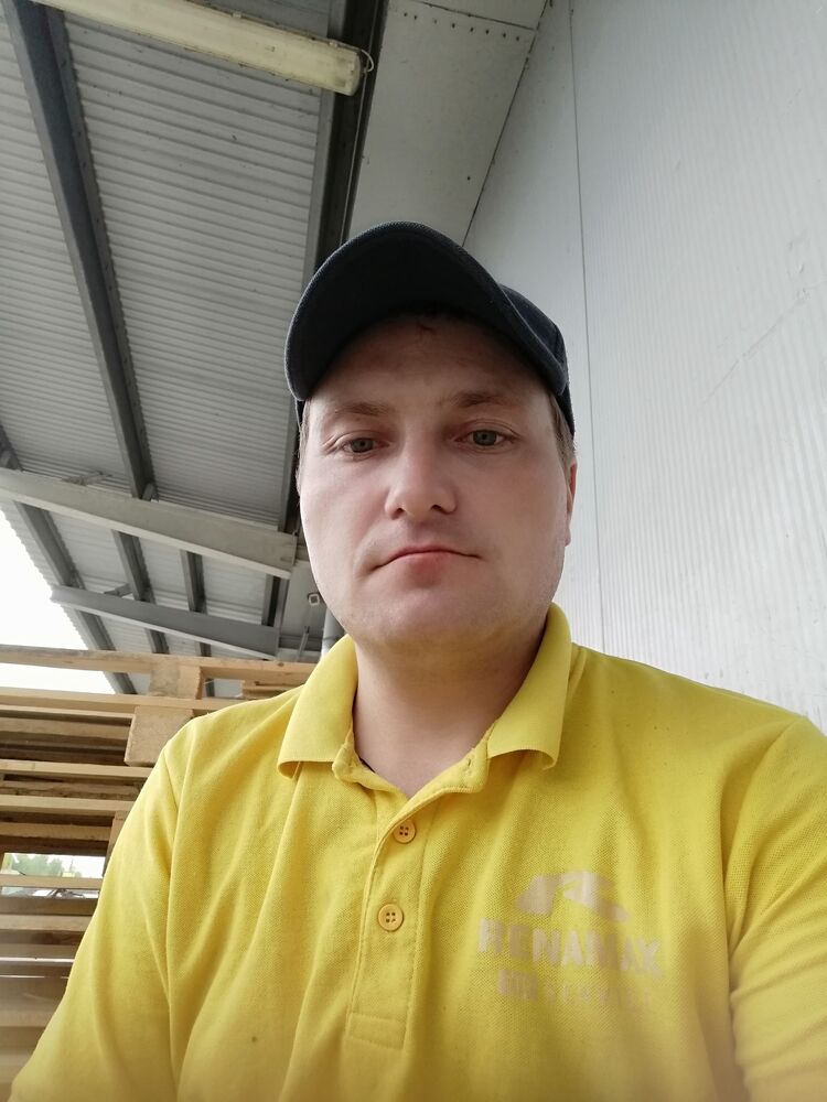  28061433  , 35 ,    