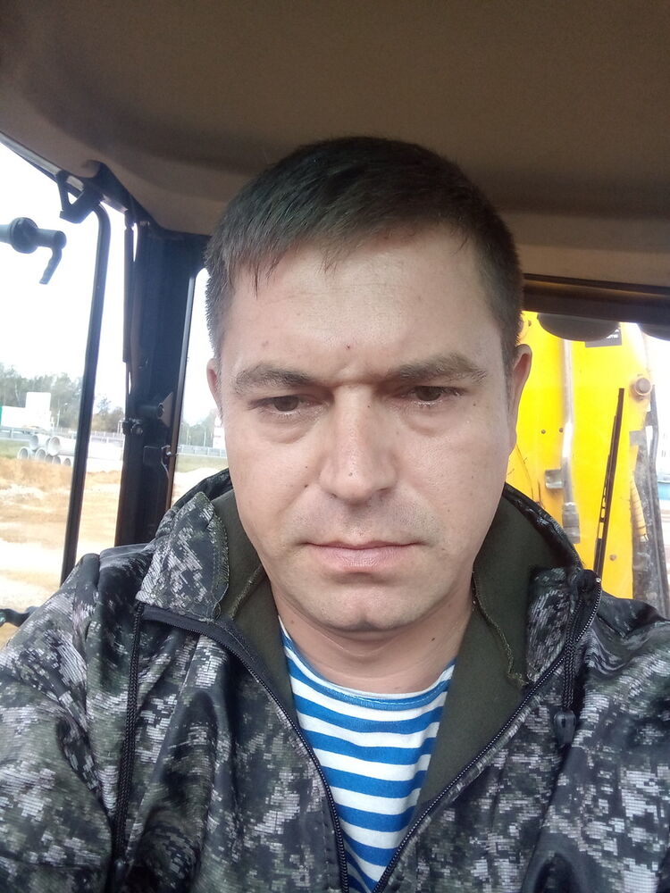 ,   Vitalie, 42 ,   ,   , c 