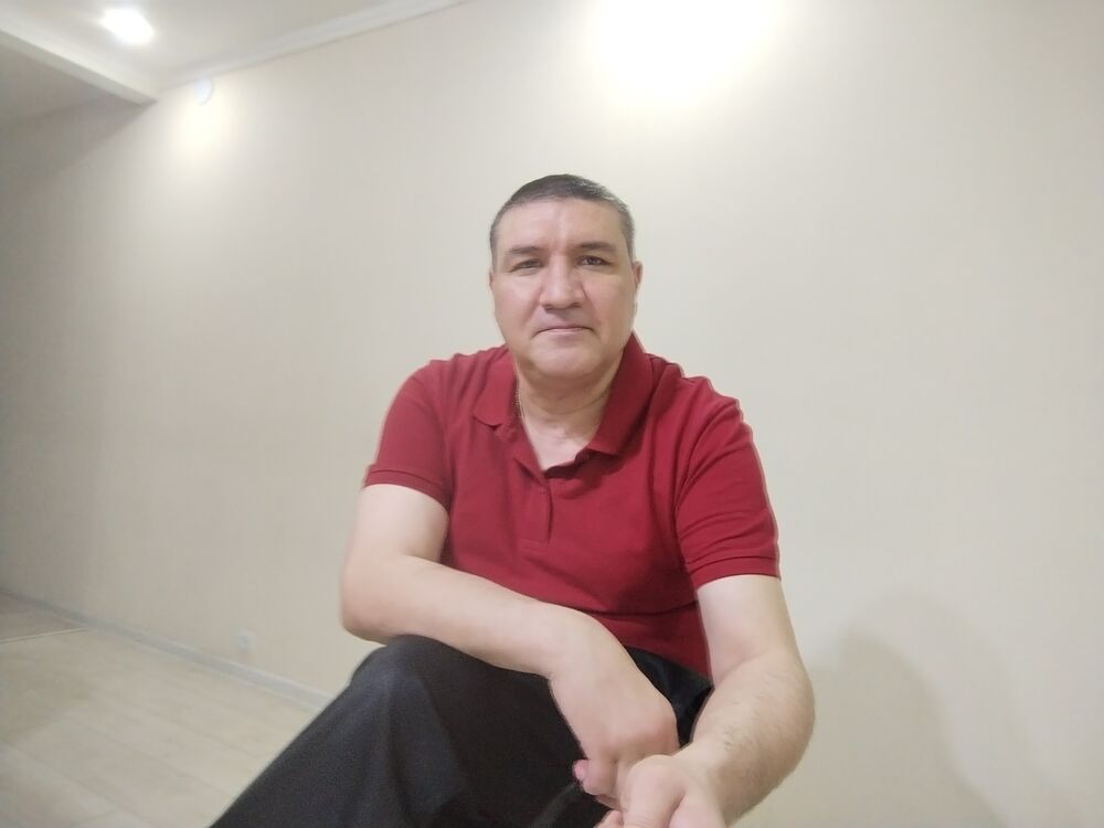  52792833  Alex, 48 ,    