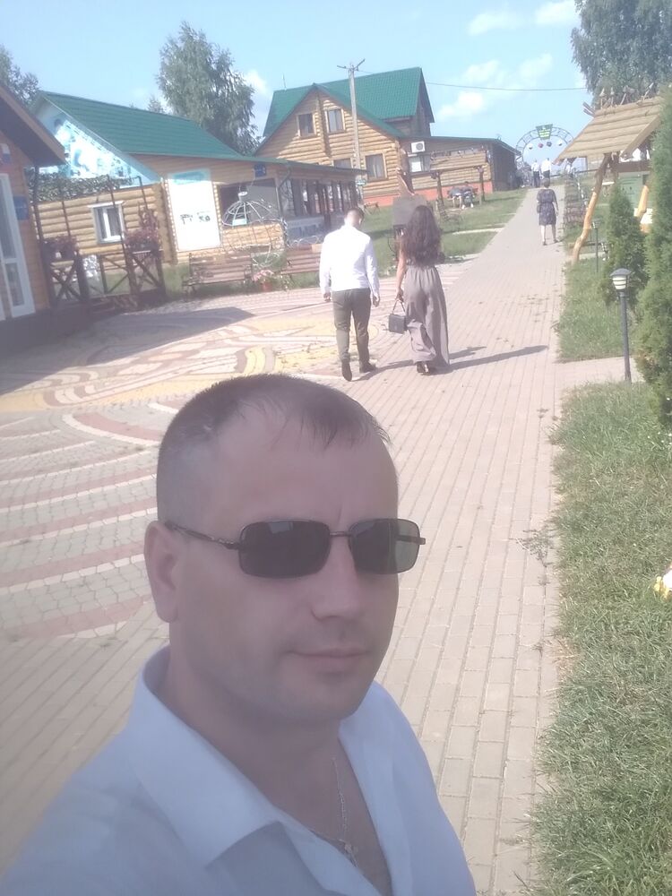  ,   Dimon, 37 ,   ,   