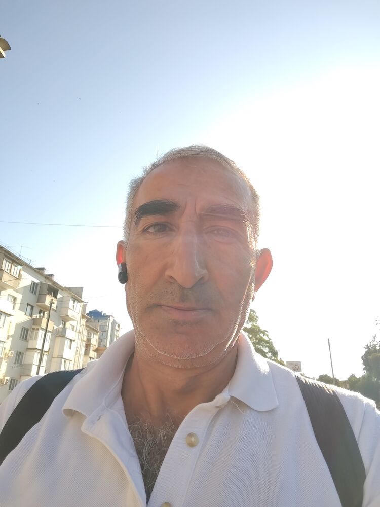  44900383  Azad, 54 ,    