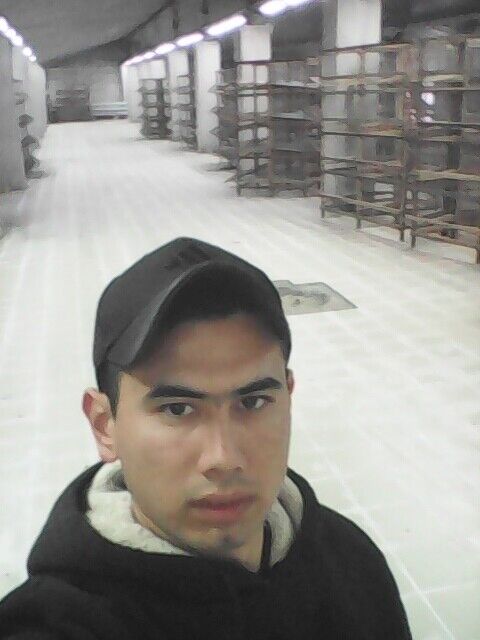  22412923  Jamshid, 29 ,    