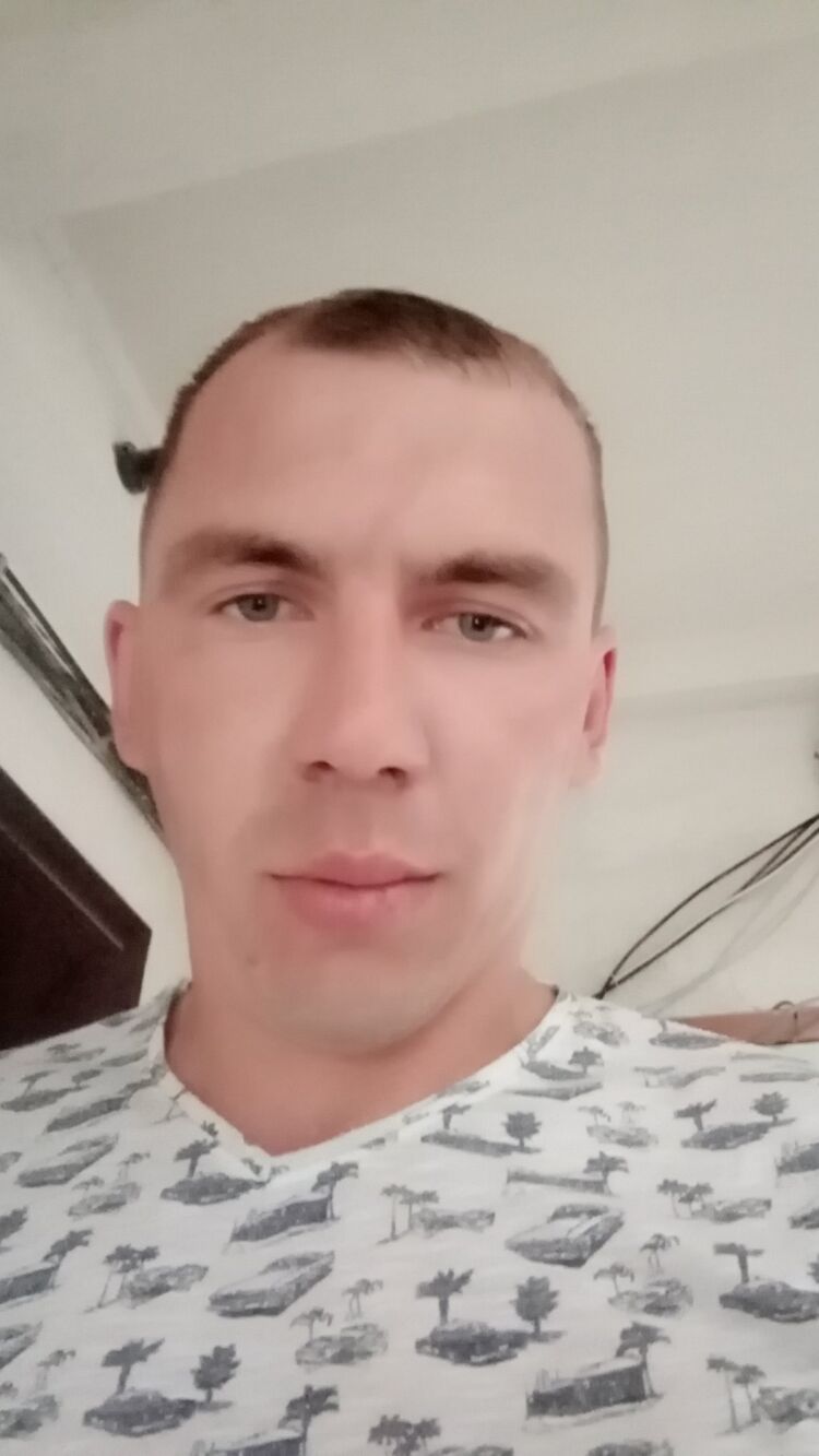  37457603  , 30 ,    
