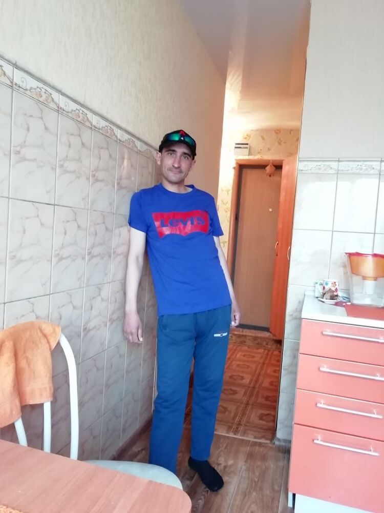 ,   Alexey, 42 ,     , c 