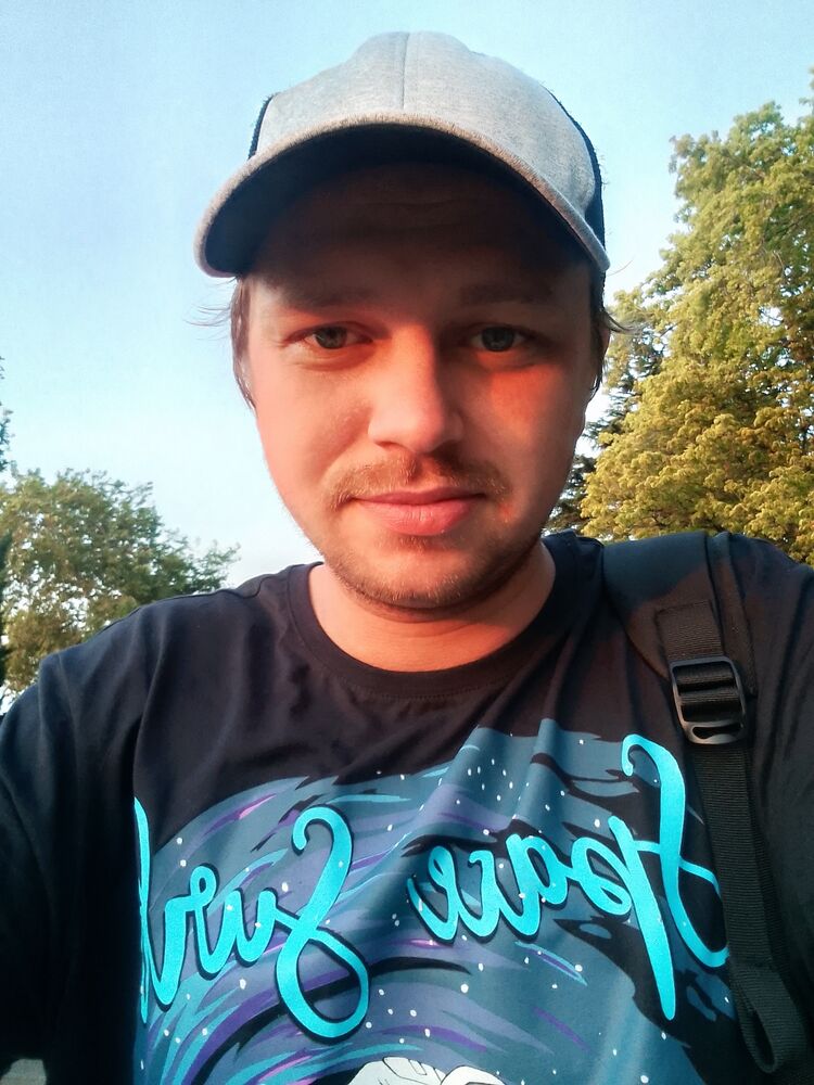  31687293  , 32 ,    -