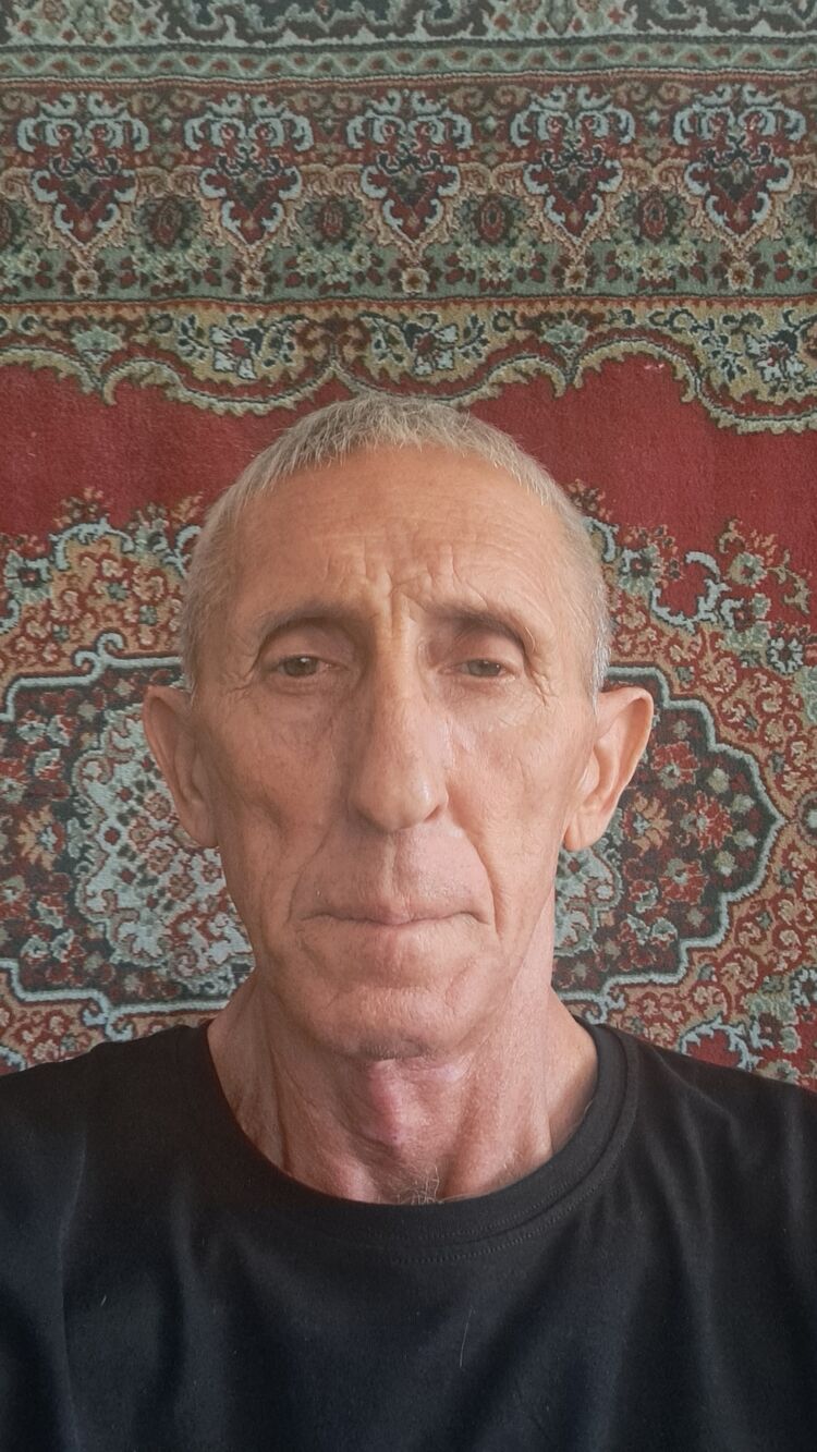 53687993  , 63 ,    