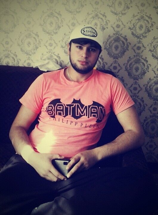  31828833  Fazik, 28 ,    