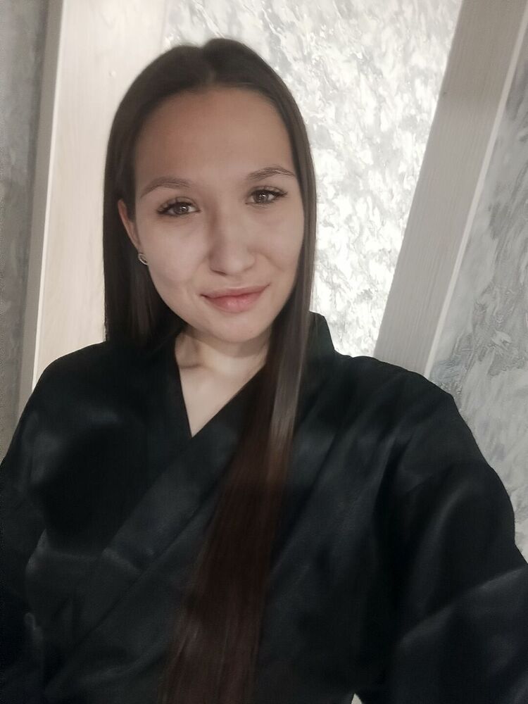  46913753  , 18 ,    