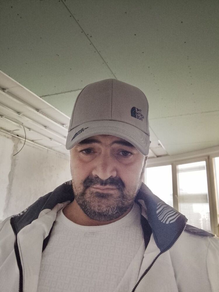  53306353  Samir, 44 ,    