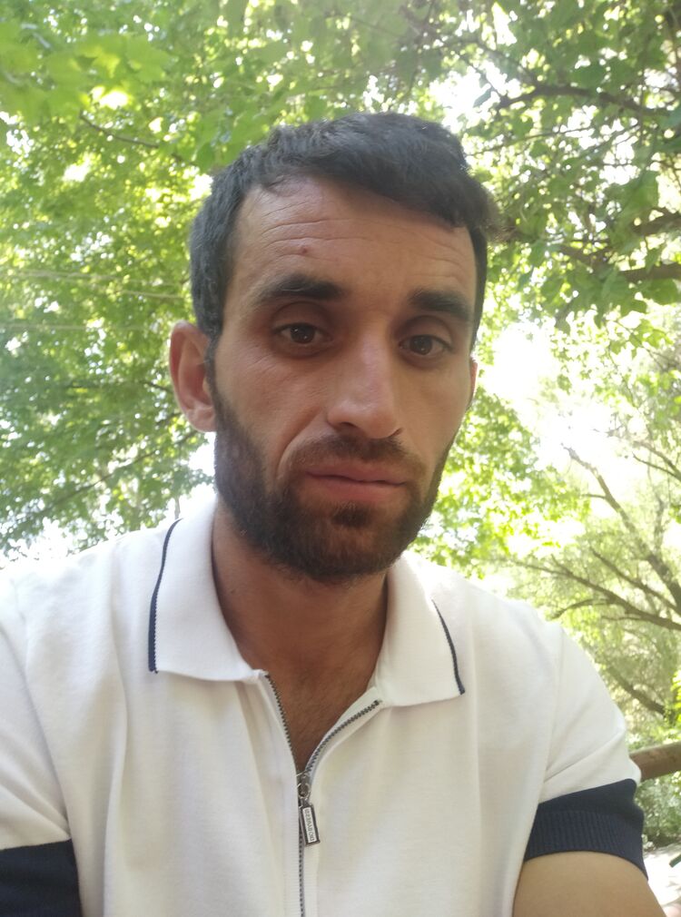  45420443  Artur, 36 ,    