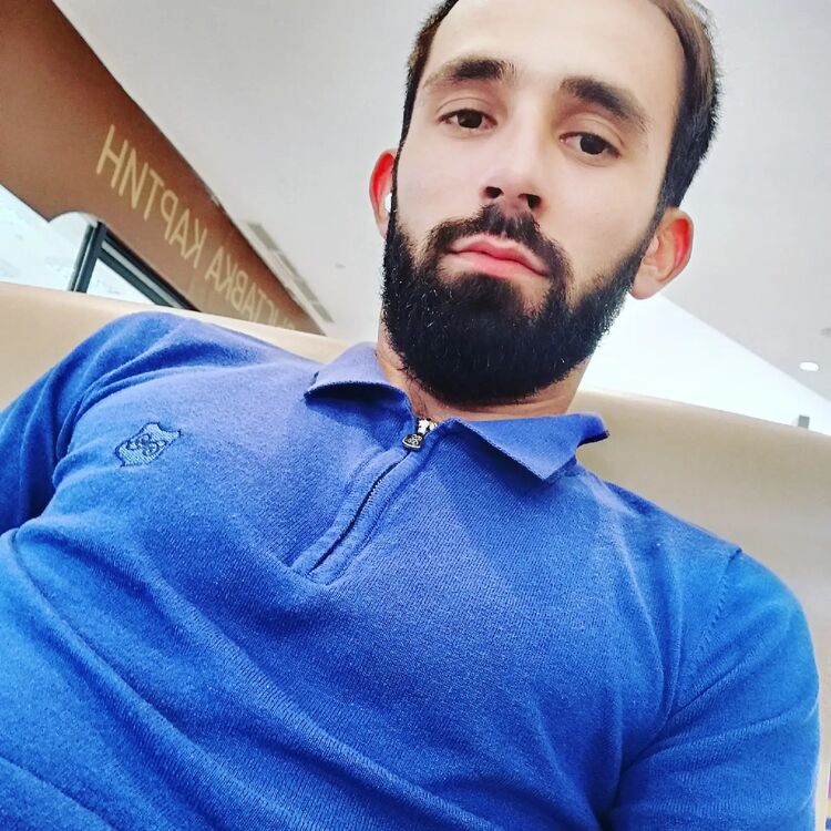 ,   Artur, 29 ,   ,   