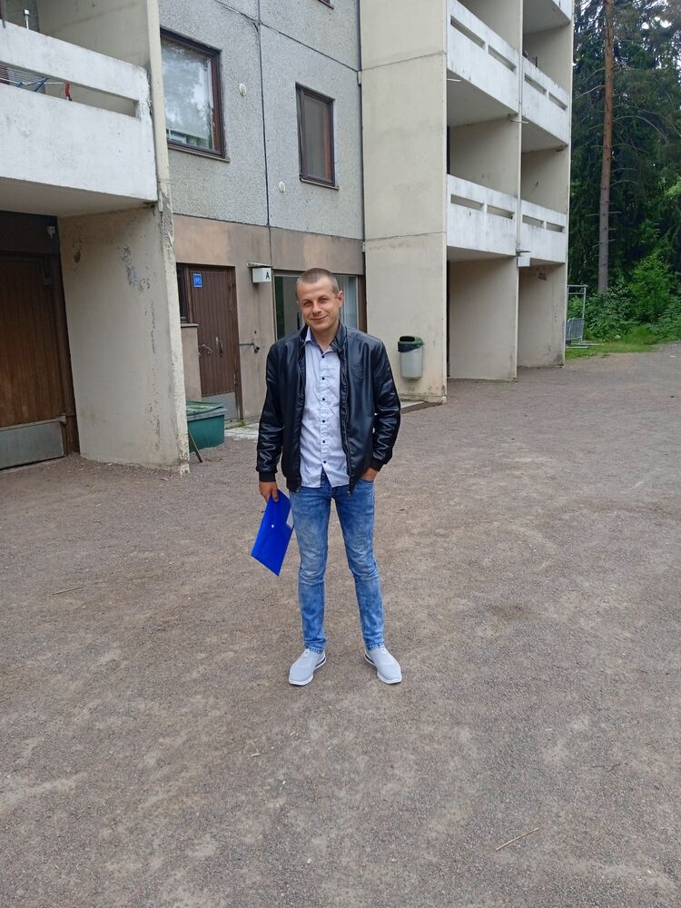  AEkaeslompolo,   Misha, 31 ,   ,   , 