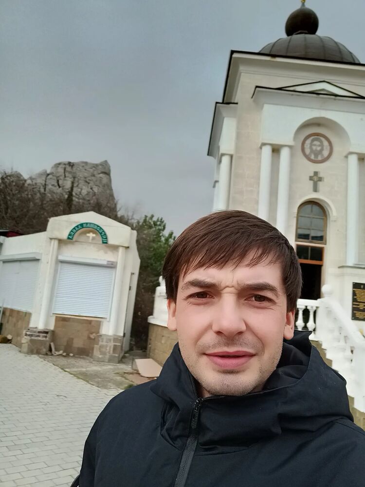  ,   Vladi, 40 ,   , 