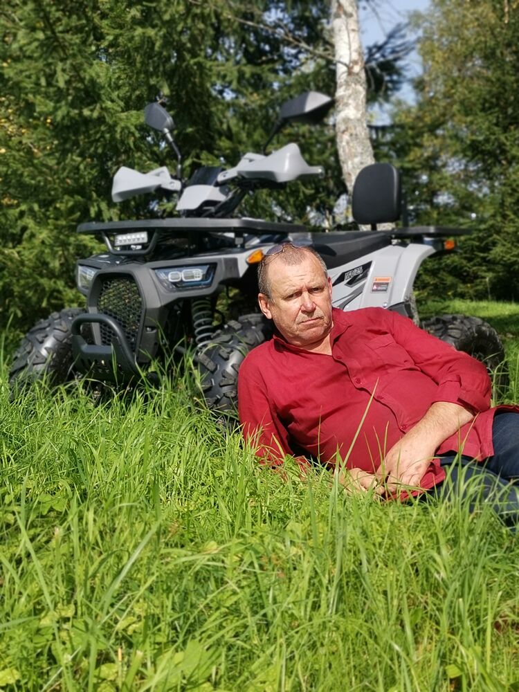  ,   Viktor, 61 ,   ,   , c 