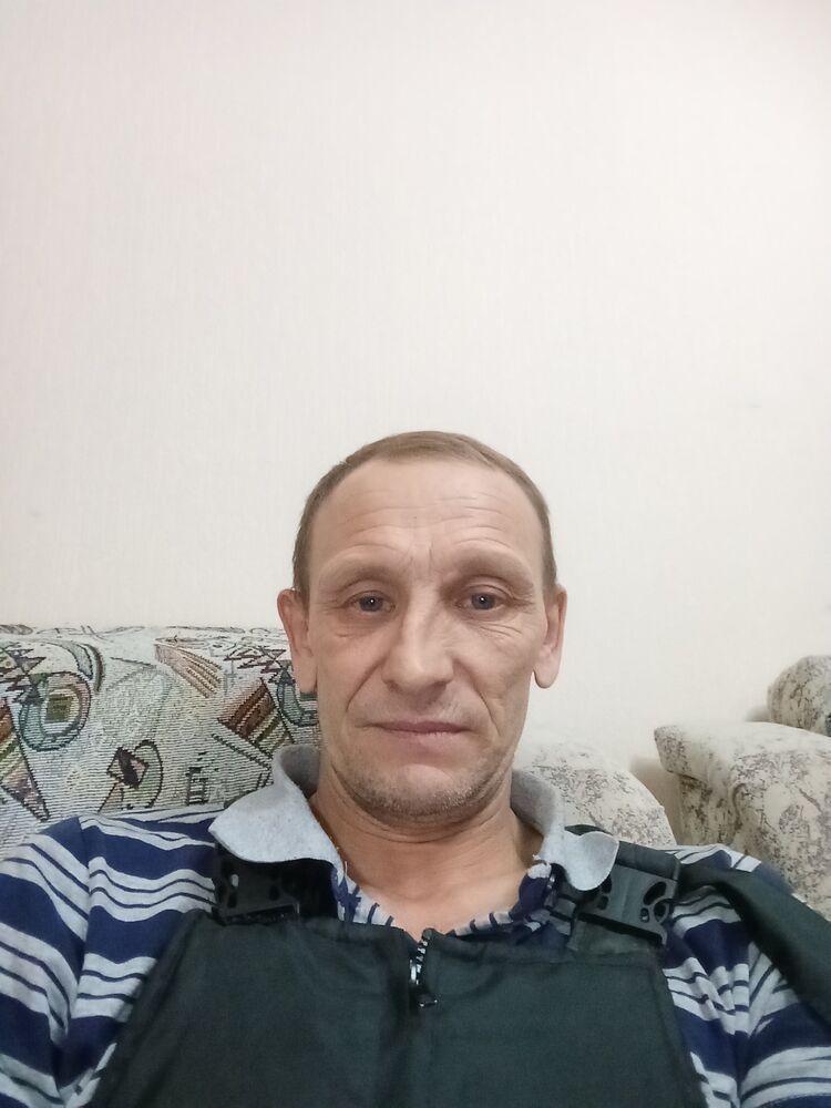  48060483  , 46 ,    
