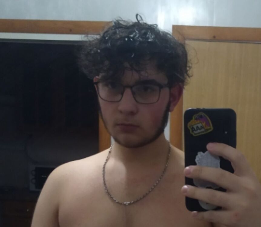  44067323  , 19 ,    