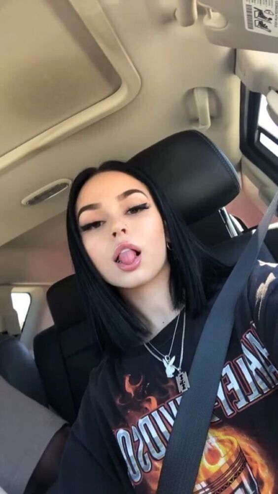  ,   Lili, 22 ,     , 