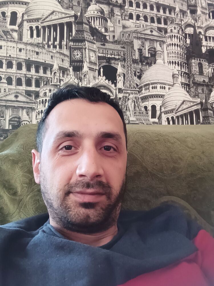  --,   Niko, 39 ,   ,   