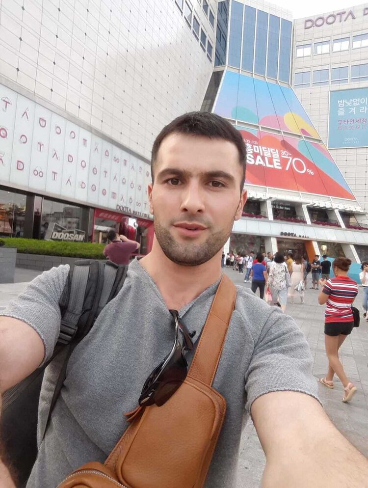  53374153  Muhammad, 35 ,    