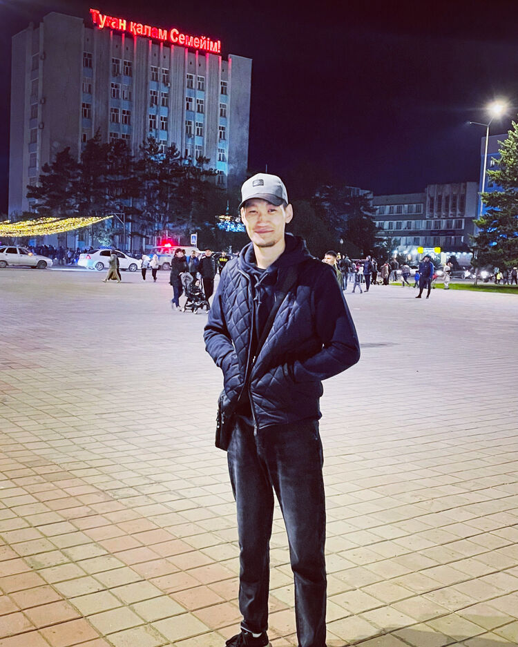  29109063  Galymzhan, 27 ,    