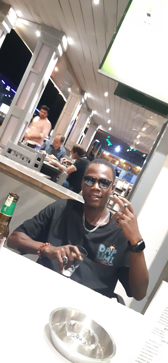  Bakau,   Michael R, 33 ,   ,   