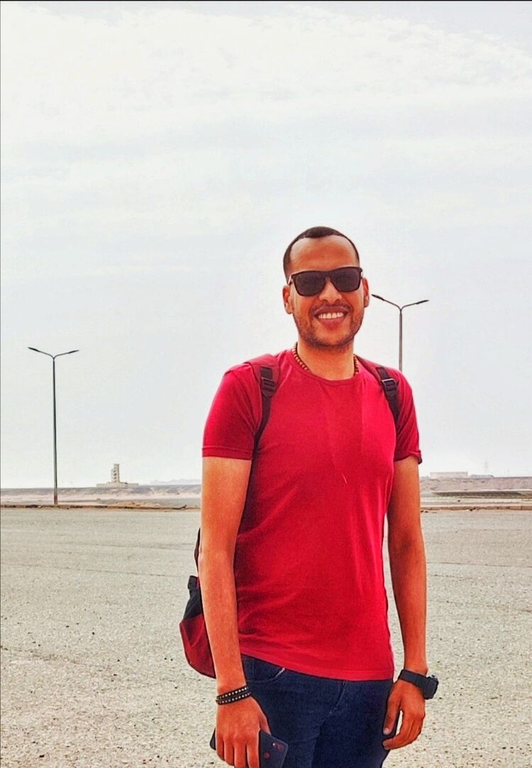  27997703  Mohamed, 30 ,    