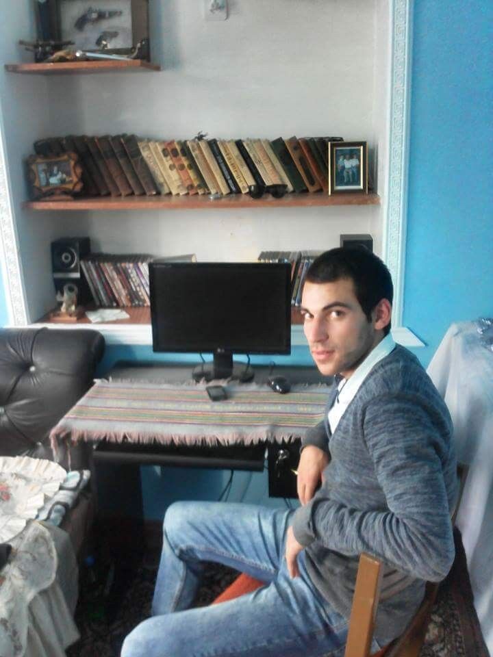 15054143  Valodja, 31 ,    